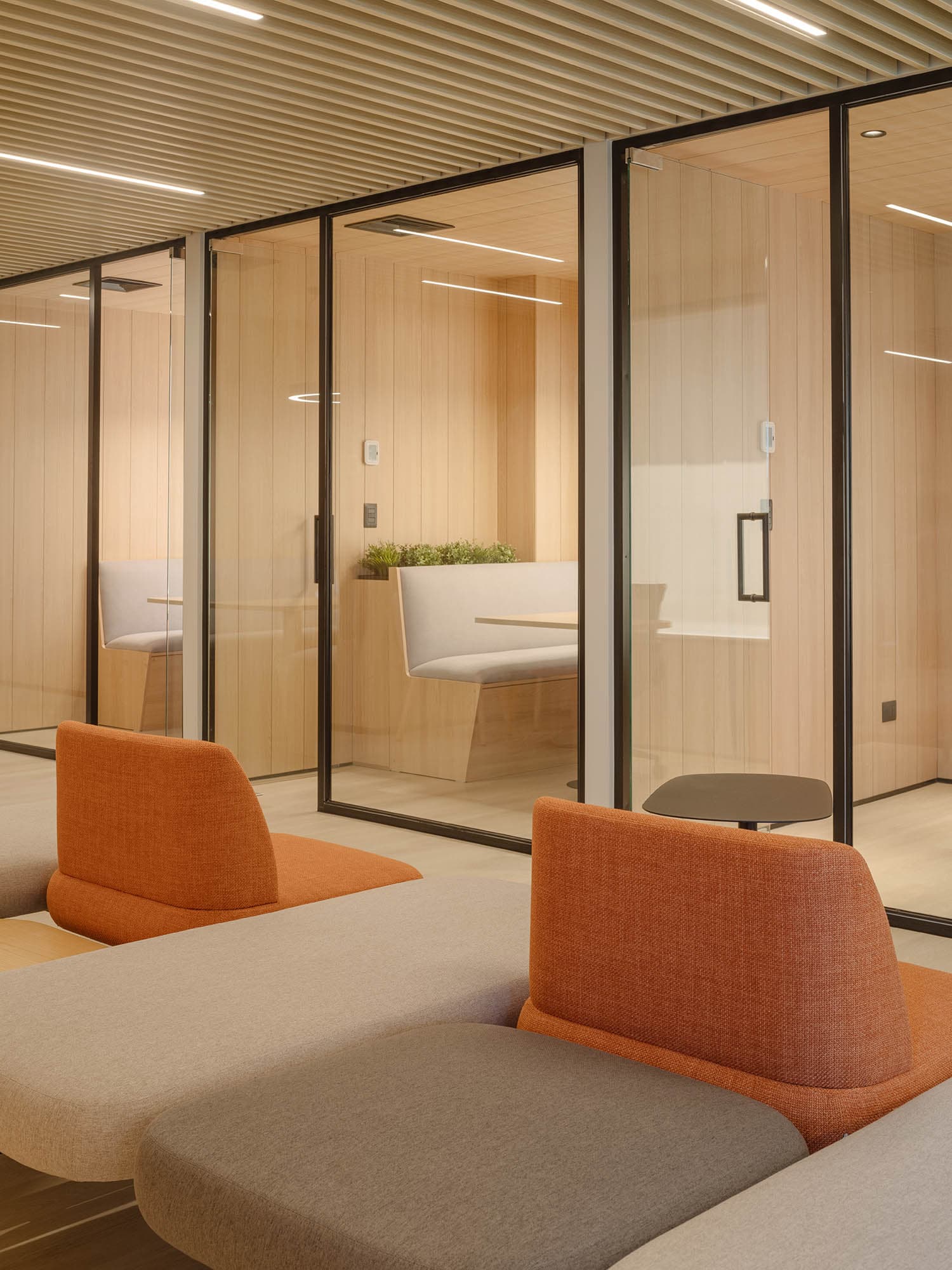 Oficinas Transtel Nayax — detalle 2
