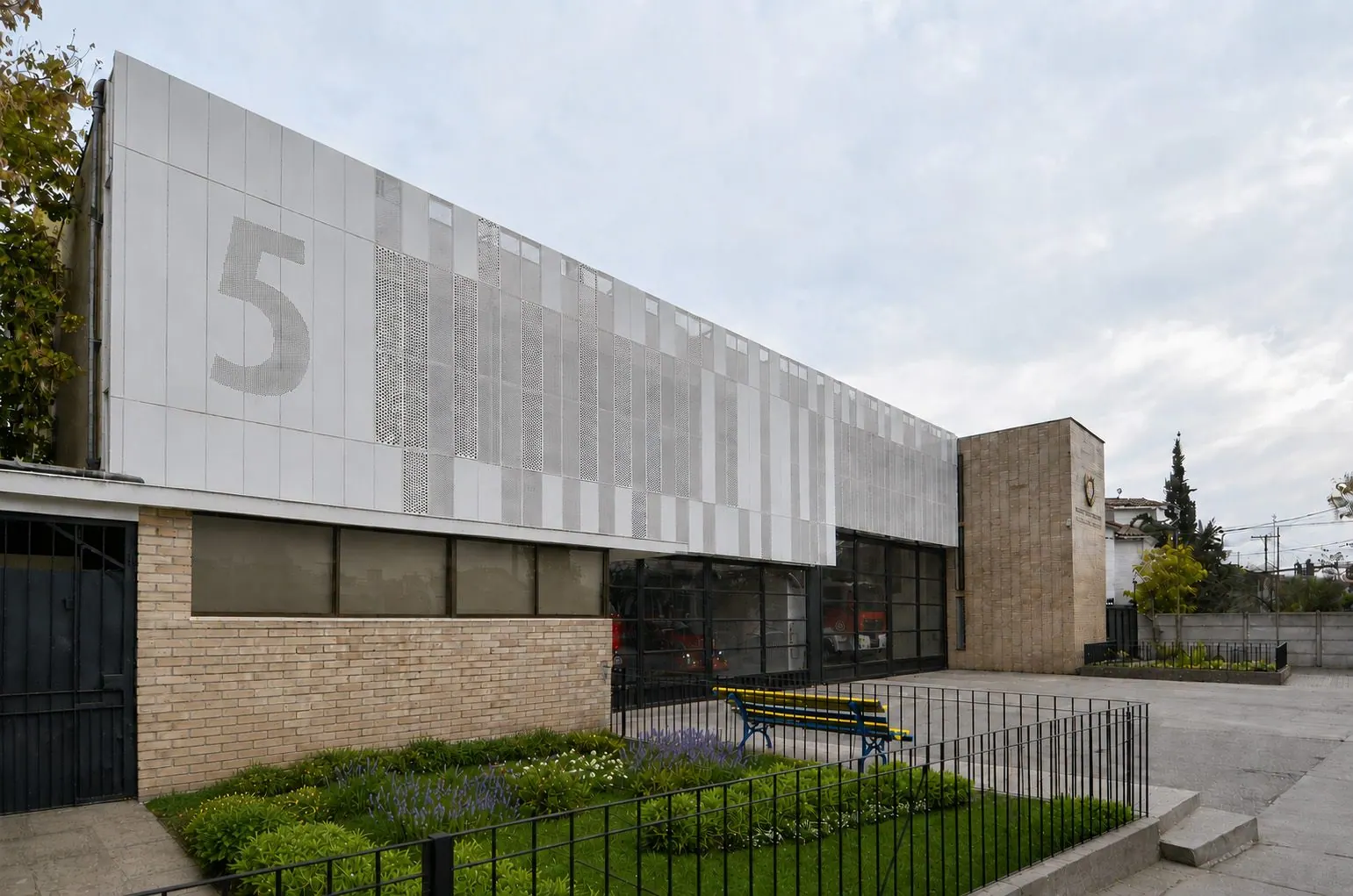 5th Company Fire Station of Ñuñoa — detalle 1